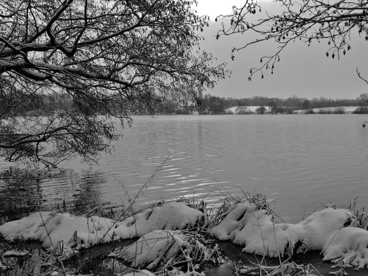 Flat In Eutin On The Kleiner Eutiner See Lake 外观 照片